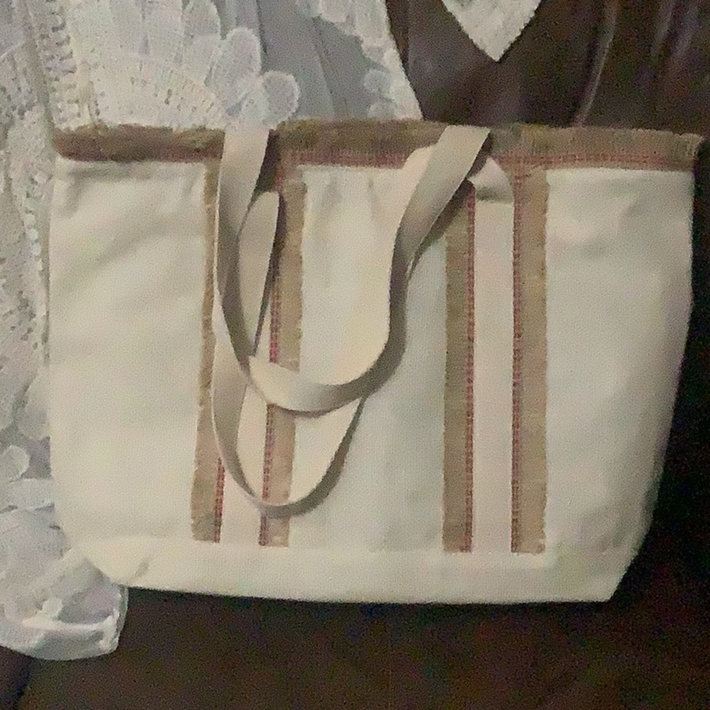 Summer Tote - Picture 2 of 5